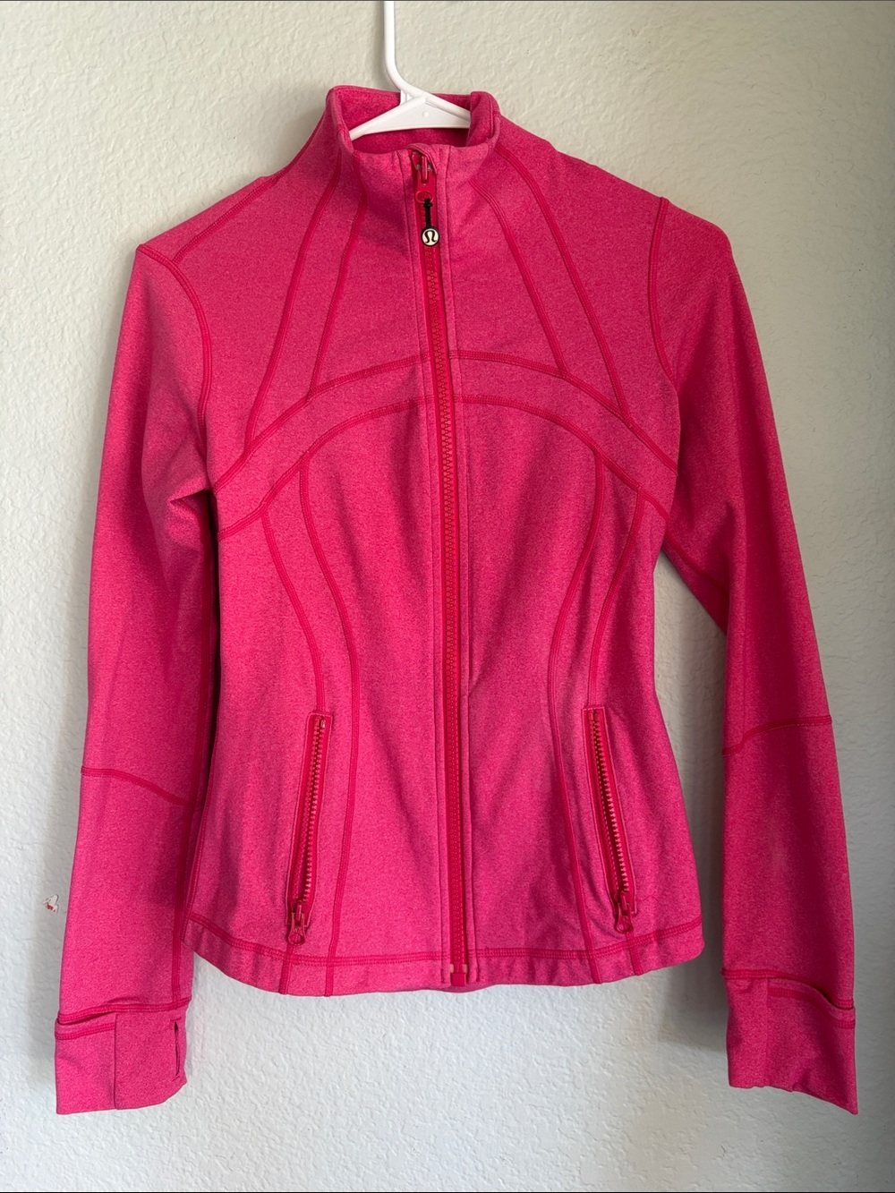lululemon athletica Women's Hot Pink Full-Zip Define Jacket - EUC!